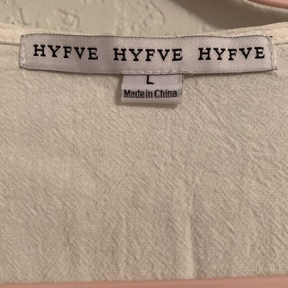 HYFVE White V-Neck Elastic Waist Ruffle Cotton Women's Top Size L - Picture 7 of 9